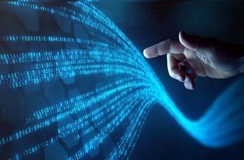 هوش مصنوعی ابزار خلاقانه نیست؛ مزیت انسان در خلاقیت است