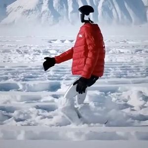 ربات انسان‌نما ۱۳۰ هزار قدم در یخبندان پیاده‌روی کرد