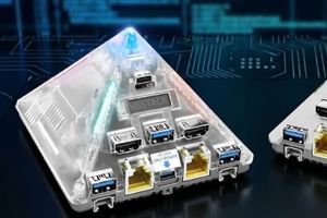 رونمایی از رایانه هرمی‌شکل جدید چین