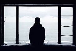 تنهایی می‌تواند مغز را کوچک ‌کند