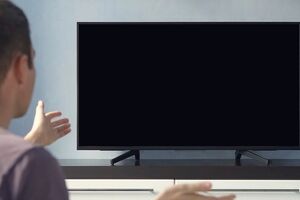 چرا تلویزیون صدا دارد ولی تصویر ندارد؟ بررسی دلایل و راه‌حل‌ها