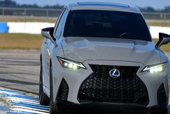 «IS500 آلتیمیت» با موتور قدرتمند V8؛ جدیدترین محصول لکسوس