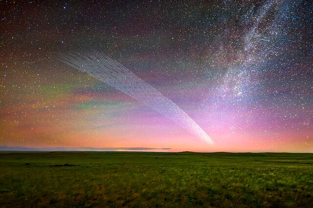 عکس روز ناسا از یک دنباله‌دار مصنوعی