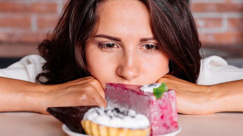 ۳۰ دقیقه پس از خوردن شکر چه اتفاقی در بدن می‌افتد؟ 