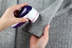 چگونه پرز را از روی پالتو و کت فوتر از بین ببریم؟ 