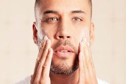 ارائه خدمات آرایشی بهداشتی شخصی‌سازی شده پوستی با هوش مصنوعی