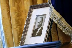 انتشار ویدیوی هوش مصنوعی از پدر دونالد ترامپ؛ «پسرم تو همیشه یک احمق بودی!»