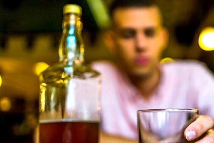 حتی یک جرعه نوشیدنی الکلی در روز، خطر ابتلا به ۱۰ نوع سرطان را افزایش می‌دهد