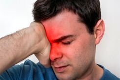 دلیل سردرد در سمت راست سر چیست؟
