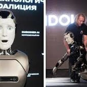 نخستین ربات انسان‌نمای روسیه زمین خورد/ ویدئو