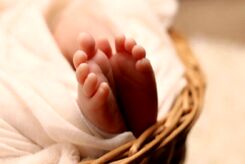 نوزادان متولد با دی‌ان‌ای ۳ نفر عاری از بیماری ارثی هستند