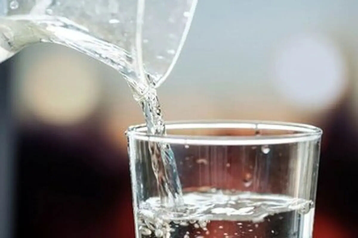 نوشیدن آب یخ در تابستان واقعا خطرناک است؟ 