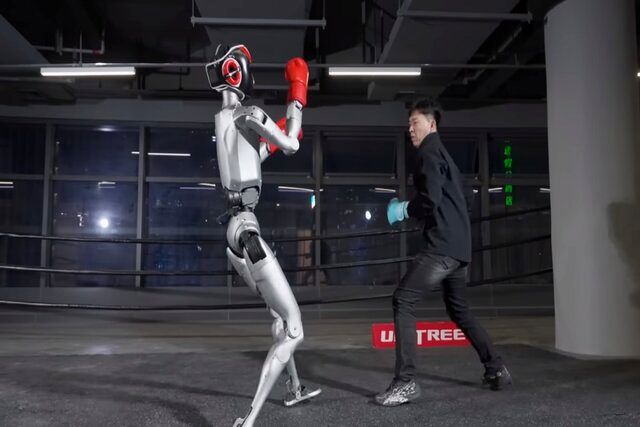 مبارزه یک ربات انسان‌نما با سازنده‌اش