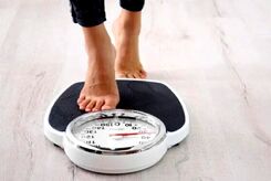 ۲ عادت غذایی ساده که با کاهش وزن مرتبط است