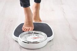 ۲ عادت غذایی ساده که با کاهش وزن مرتبط است