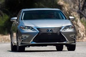 خرید لکسوس با قیمت آریزو ۵ و ریسپکت