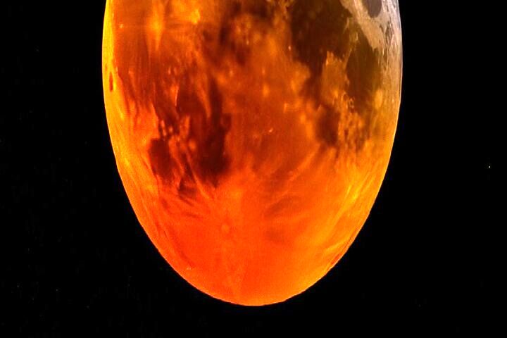 زمین مقصر زنگ‌زدگی ماه است